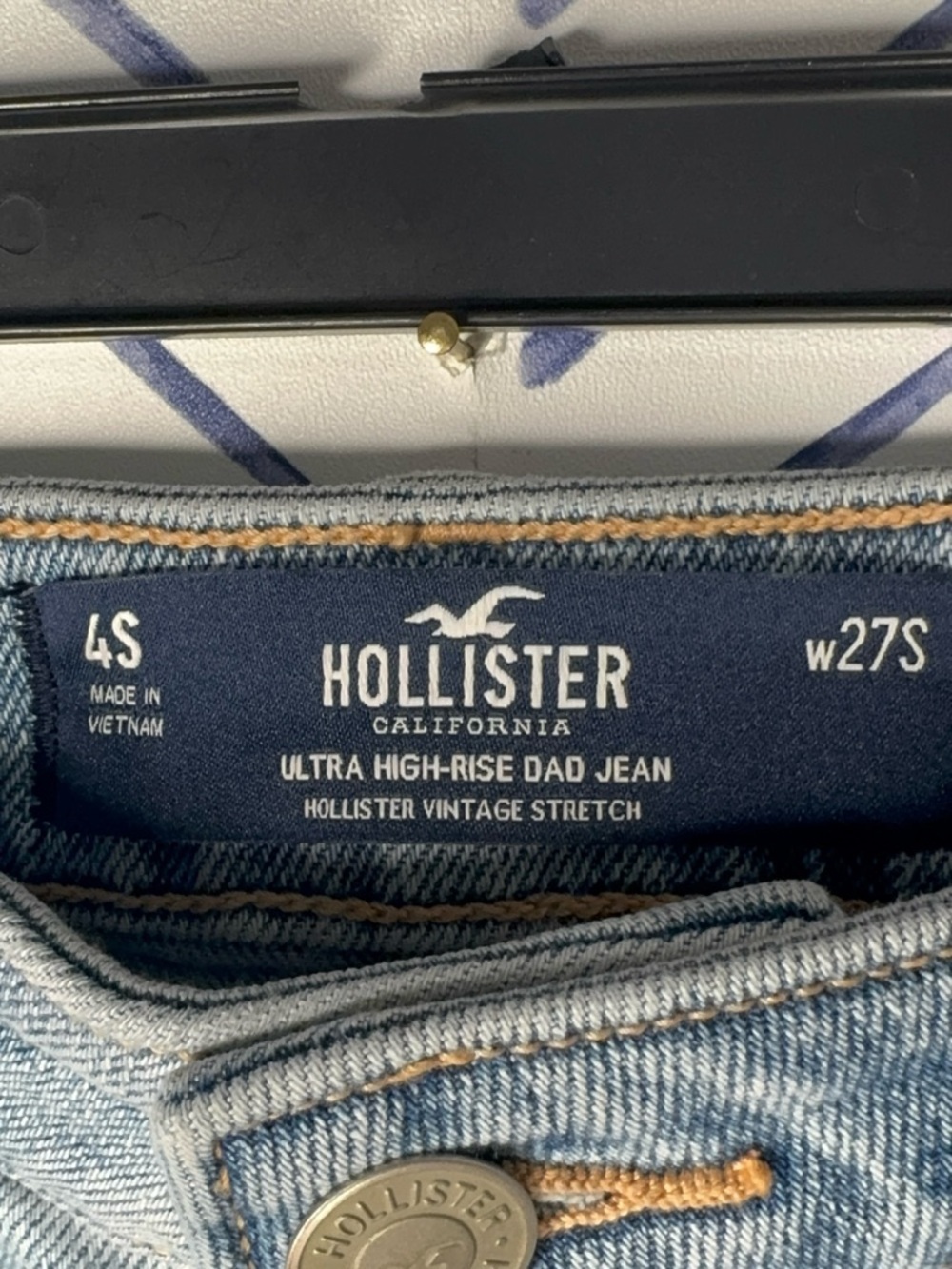 Hollister ultra High Rise Dad Jean distressed stretch Size 27” - Picture 3 of 3